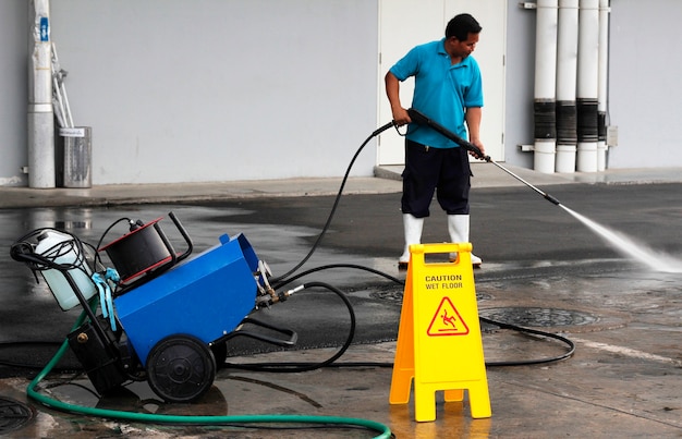 A Carpet Cleaning Machine Effectively Cleaning a Carpet